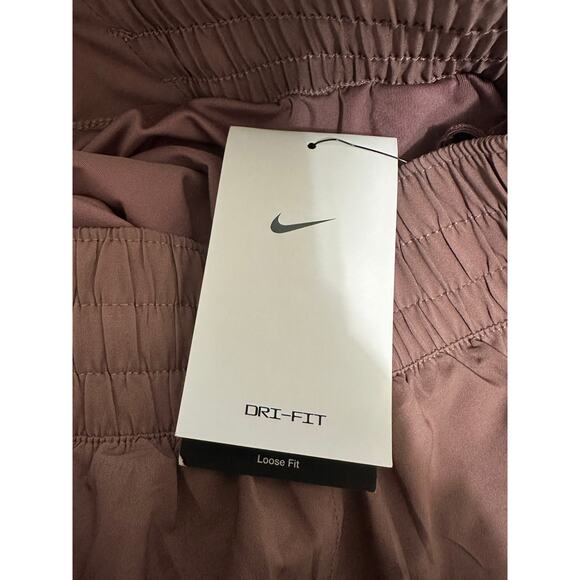 Nike Women's One Dri-FIT Mid-Rise Shorts 3 Smokey Mauve / Reflective Silv S NEW - Picture 6 of 8